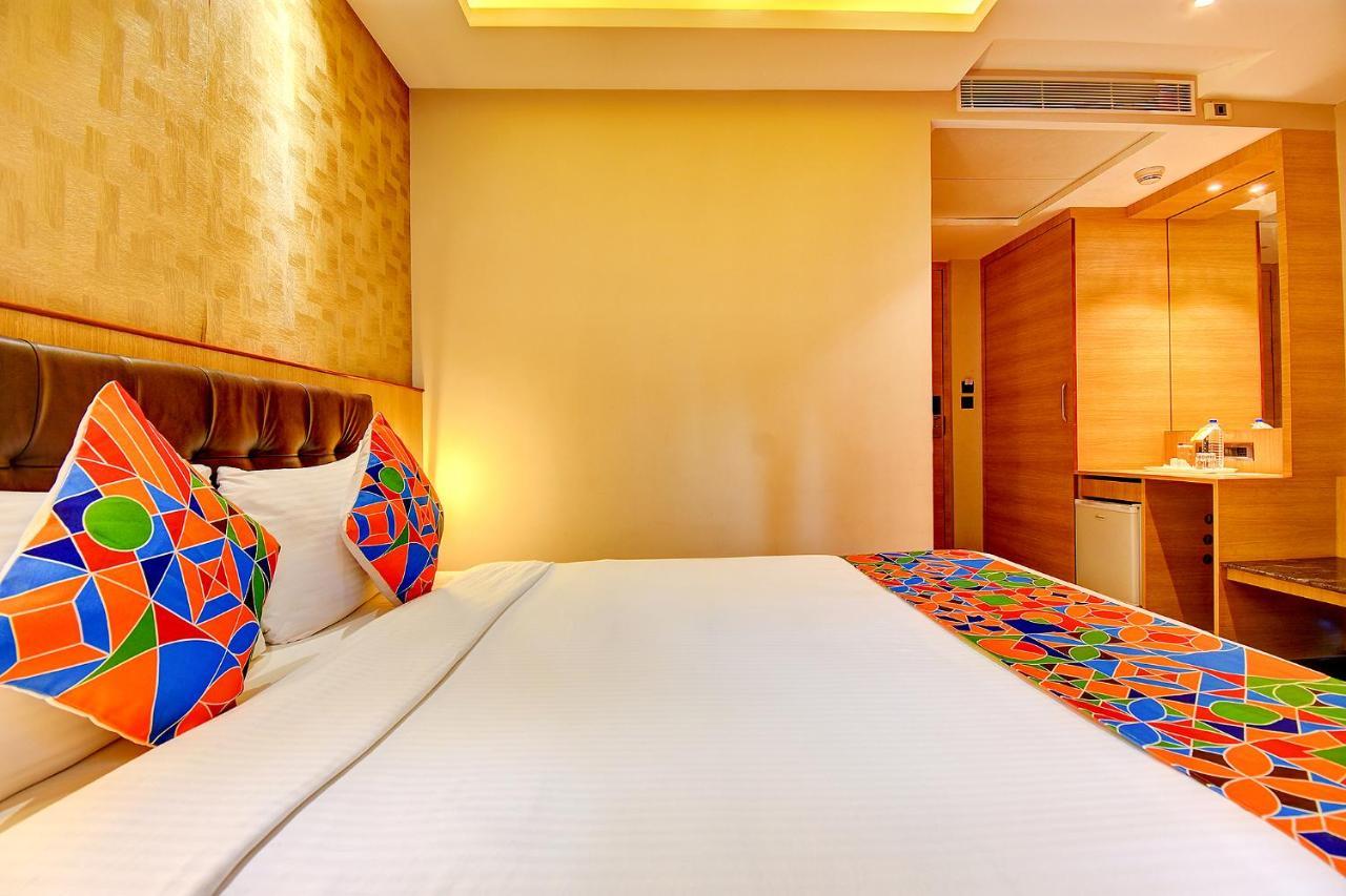 Fabhotel S Comfort Inn - Indiranagar バンガロール エクステリア 写真