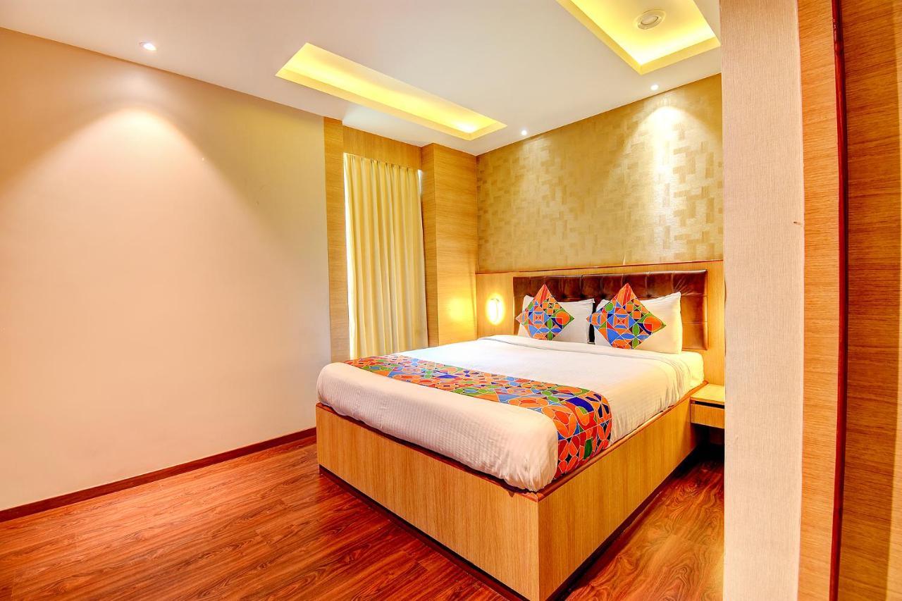 Fabhotel S Comfort Inn - Indiranagar バンガロール エクステリア 写真