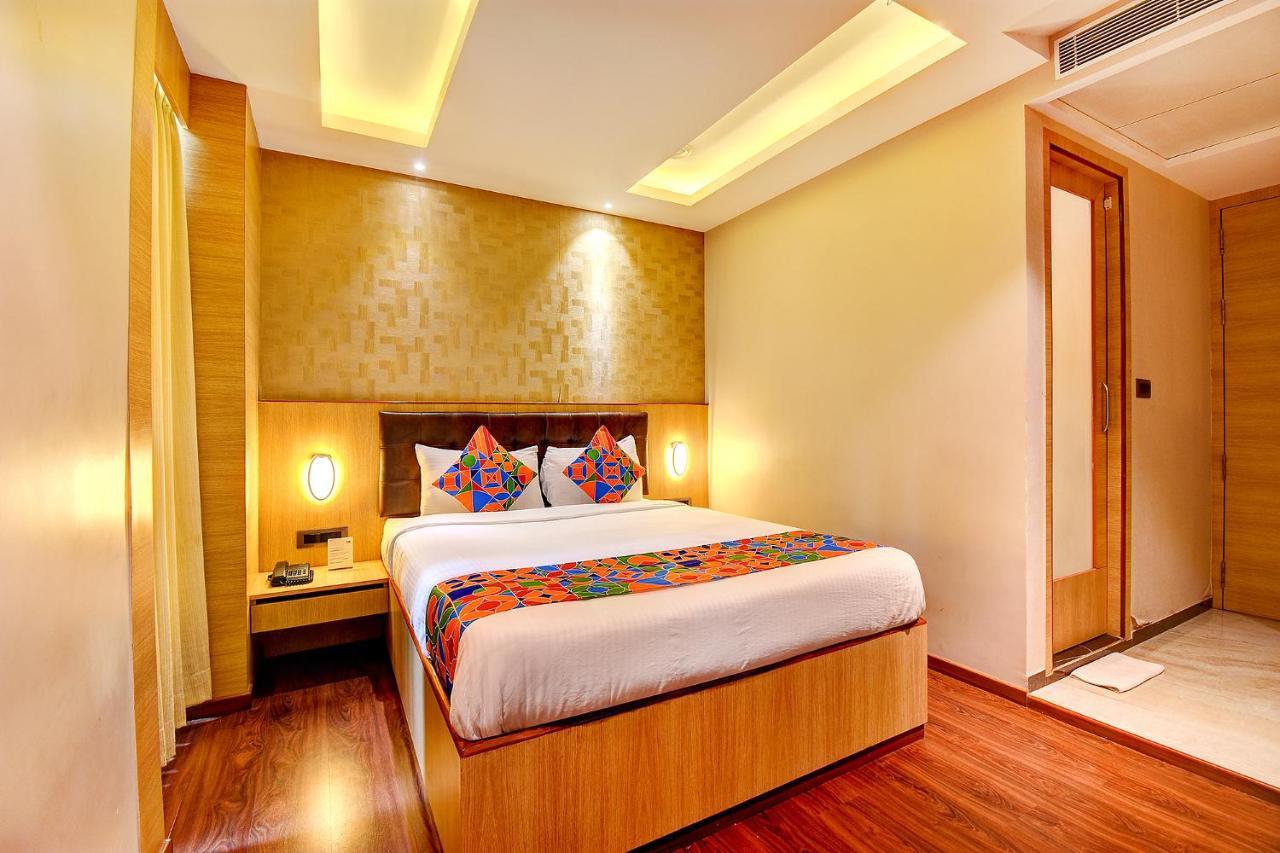 Fabhotel S Comfort Inn - Indiranagar バンガロール エクステリア 写真
