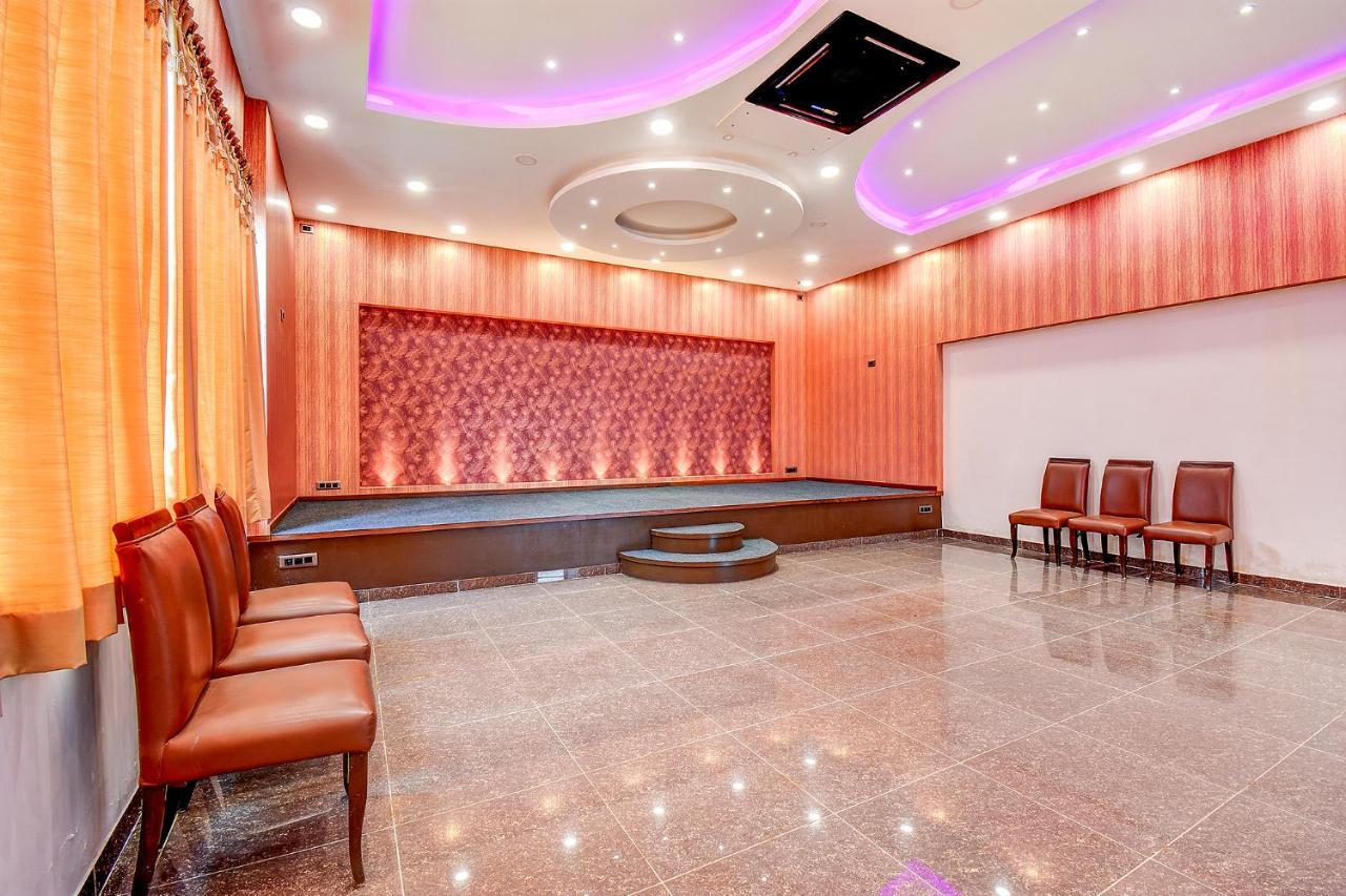 Fabhotel S Comfort Inn - Indiranagar バンガロール エクステリア 写真