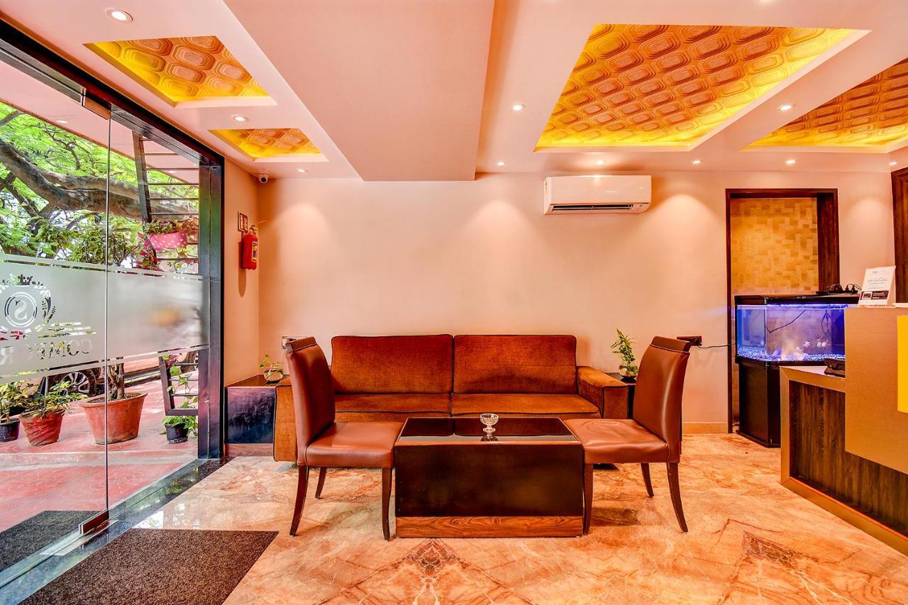 Fabhotel S Comfort Inn - Indiranagar バンガロール エクステリア 写真