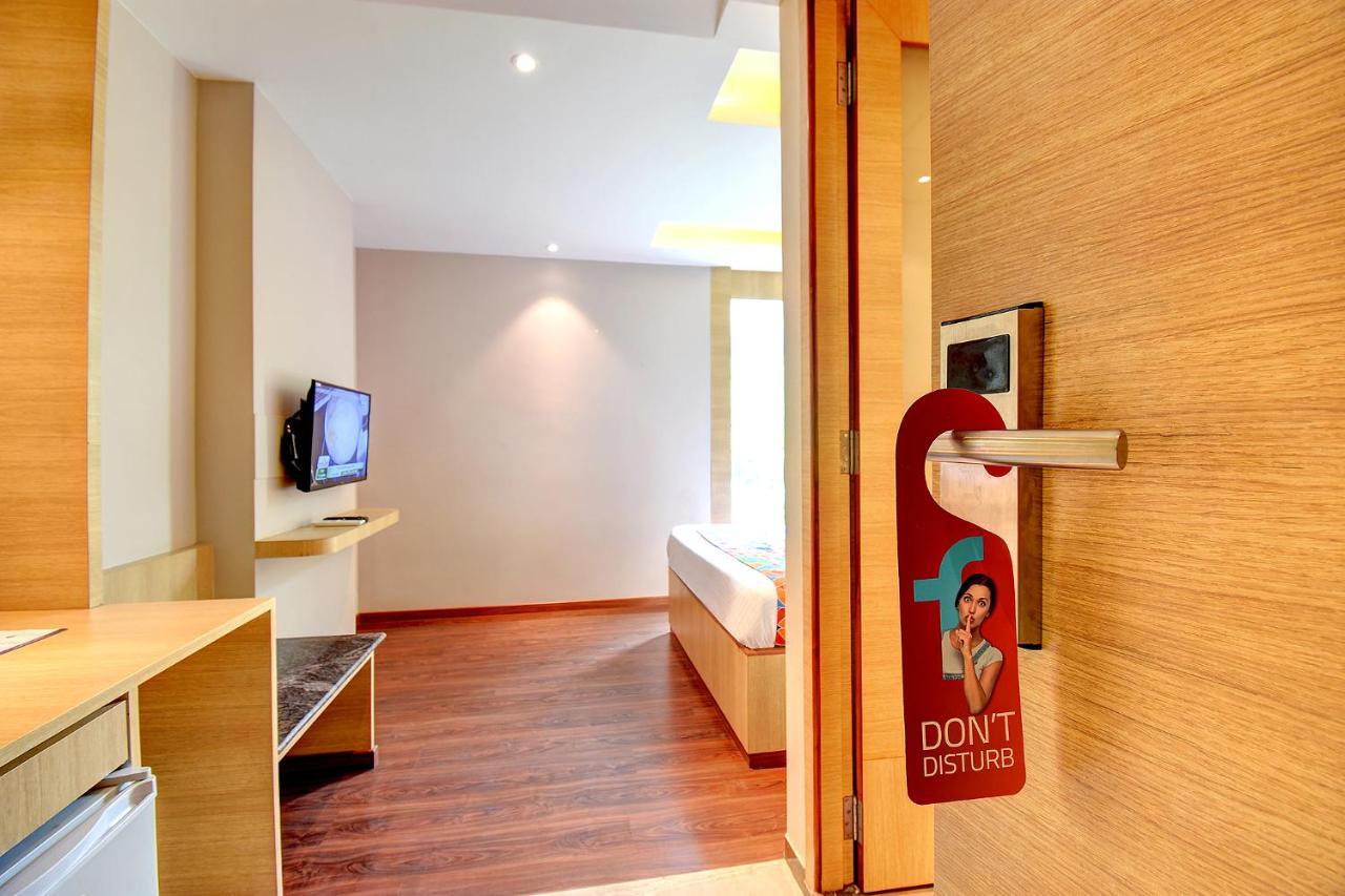 Fabhotel S Comfort Inn - Indiranagar バンガロール エクステリア 写真