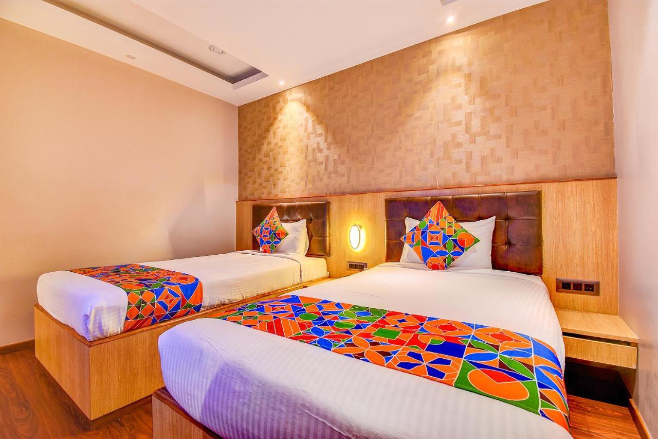 Fabhotel S Comfort Inn - Indiranagar バンガロール エクステリア 写真