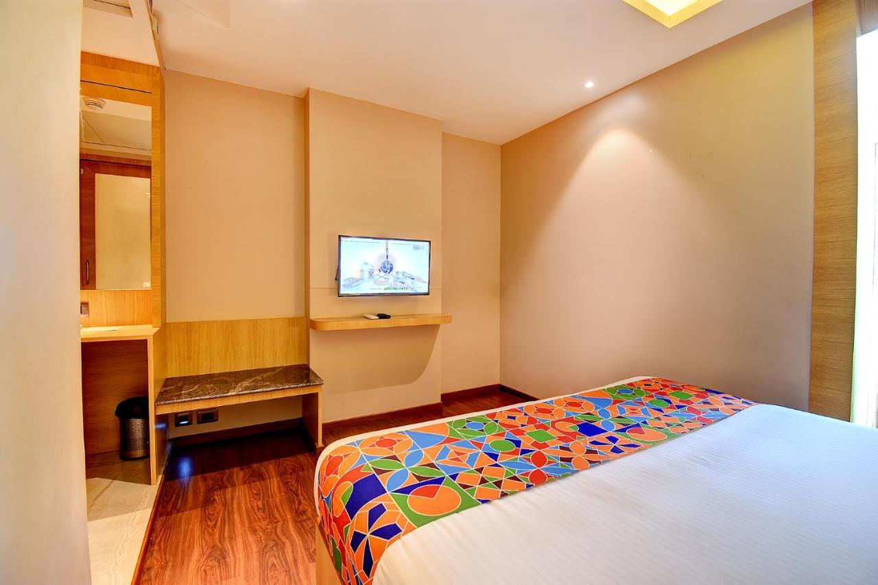 Fabhotel S Comfort Inn - Indiranagar バンガロール エクステリア 写真